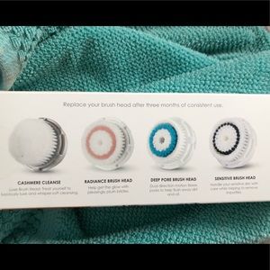 Clarisonic brush head gift set